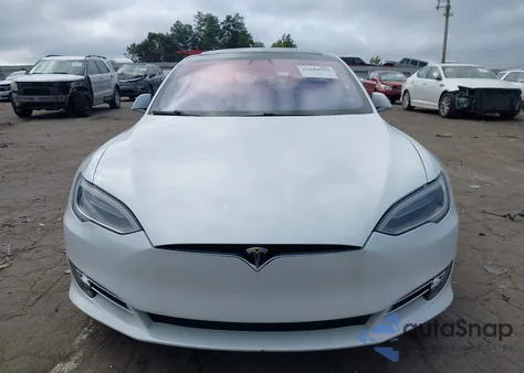 2018 Tesla Model S 100D/75D/P100D из США, поврежденный, VIN 5YJSA1E24JF257042